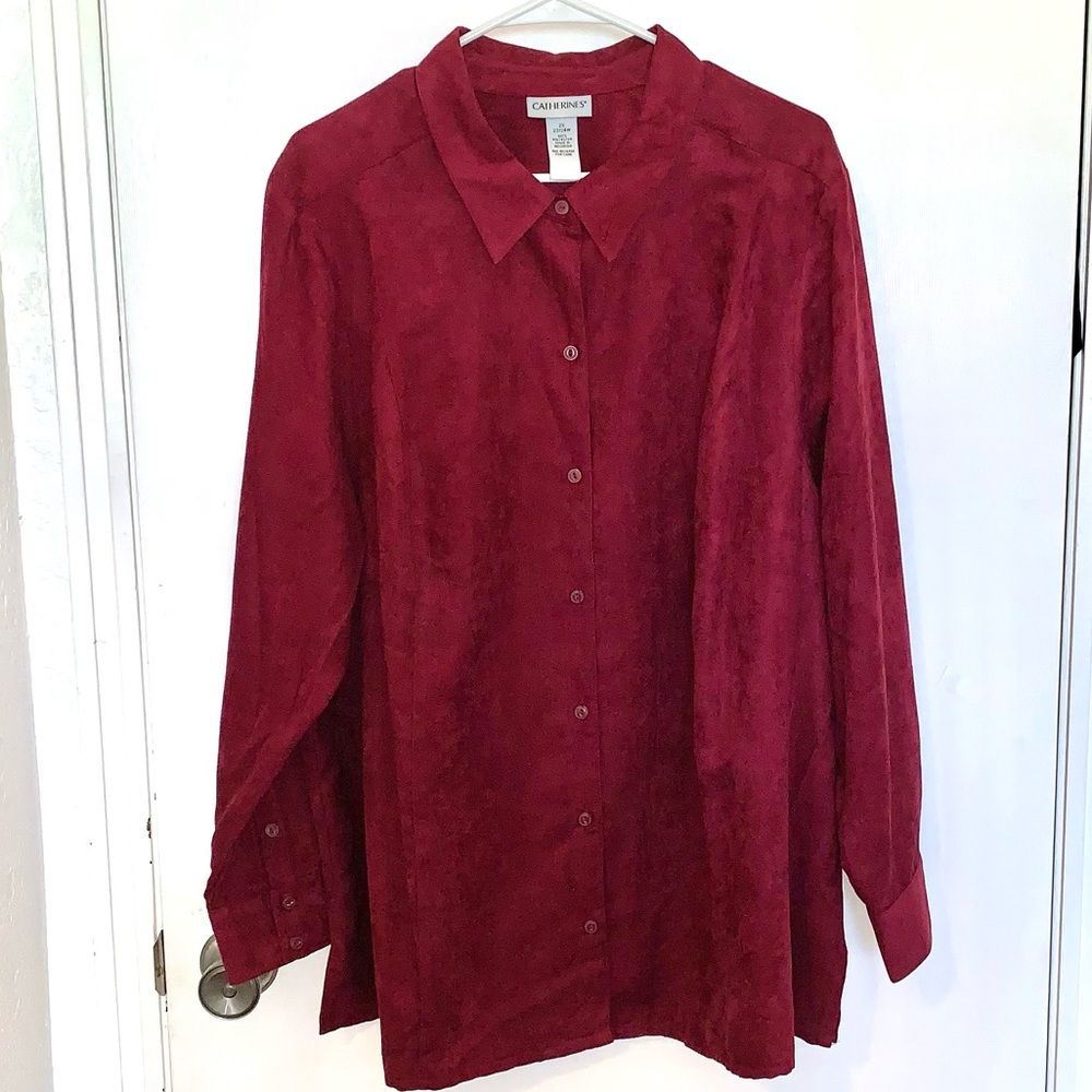 🌺 Cathrine’s Sueded Buttonfront Shirt
